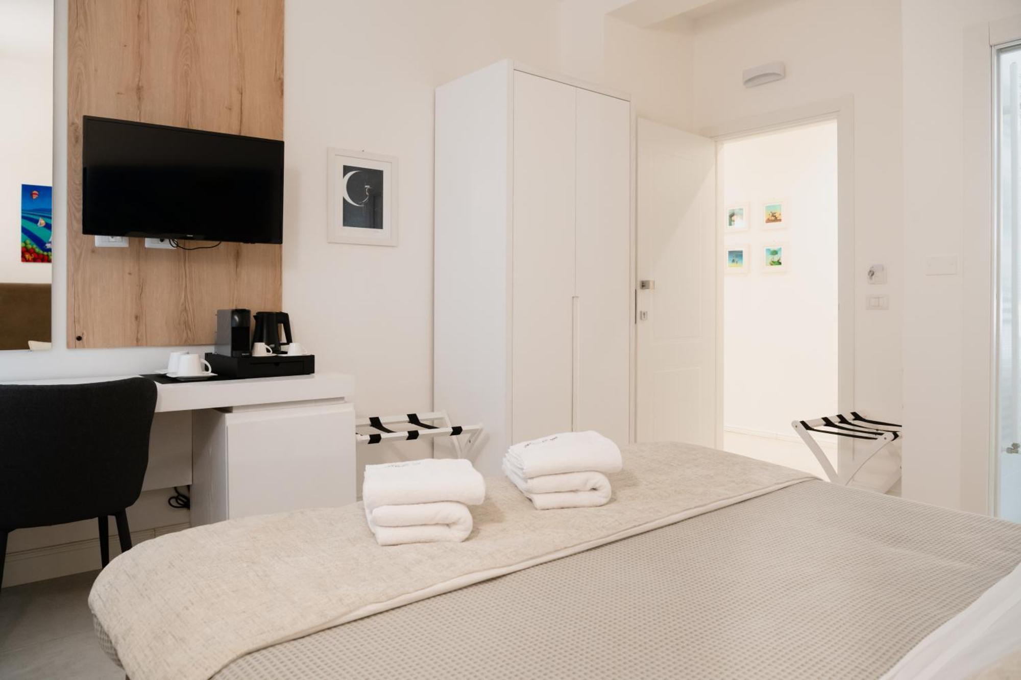 Lo Studio Di Viale Lo Re Camere & Caffe' Lecce Zewnętrze zdjęcie